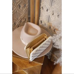 Luxe Zippy Checkered Print Wallet-Cream